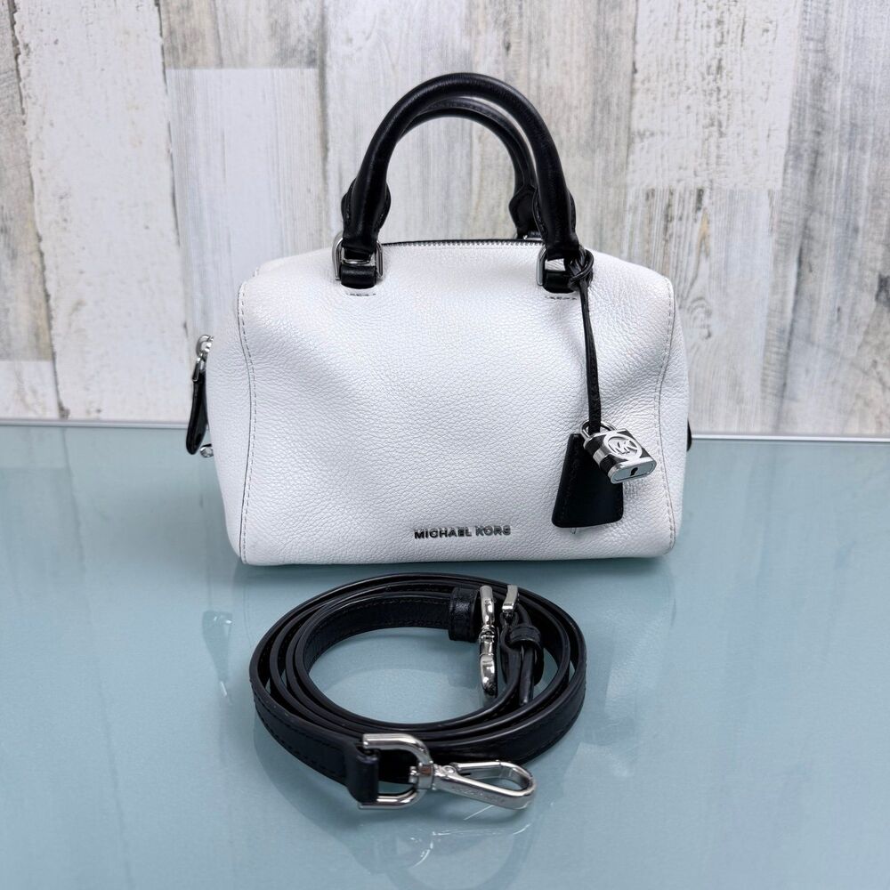 Michael Kors White pebble Leather Satchel Handbag crossbody with Black Trim